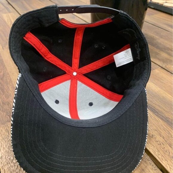 DISNEY Mickey Mouse hat. 85% cotton. New. - Picture 7 of 10